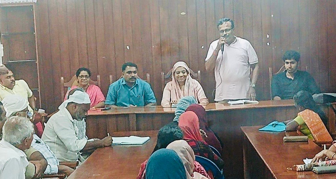 a-meeting-of-the-beneficiaries-of-the-calf-distribution-scheme-was-held-at-puthuppady