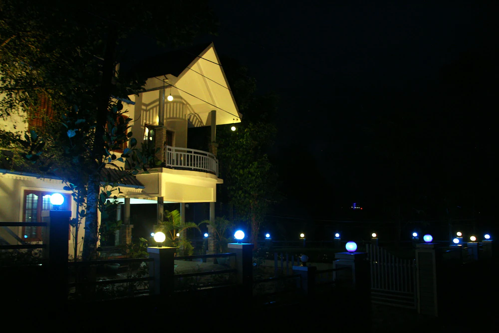 4 Bedroom Villa with Balcony Mountain View Idukki