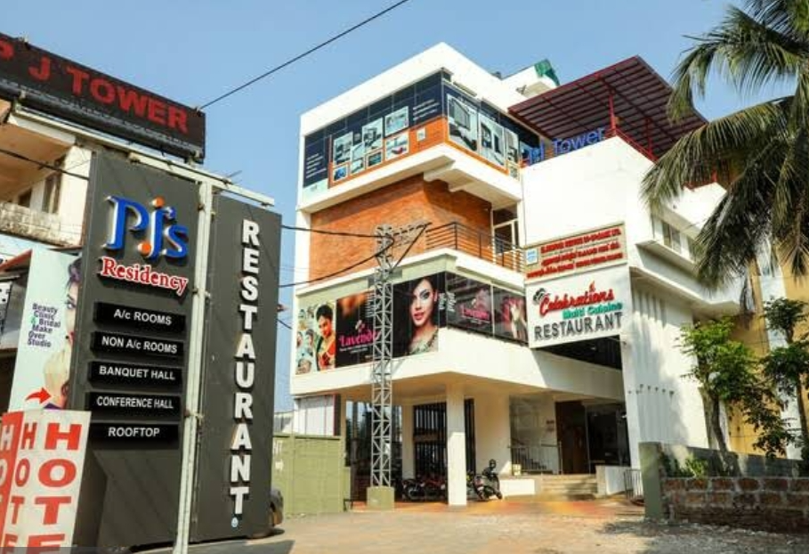 OYO 28852 P J's Residency Kannur