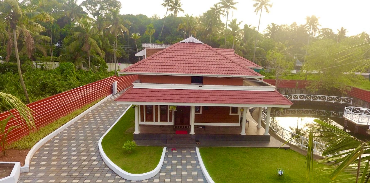 Nirvrithi Bhuwana a private pool Villa Ernakulam